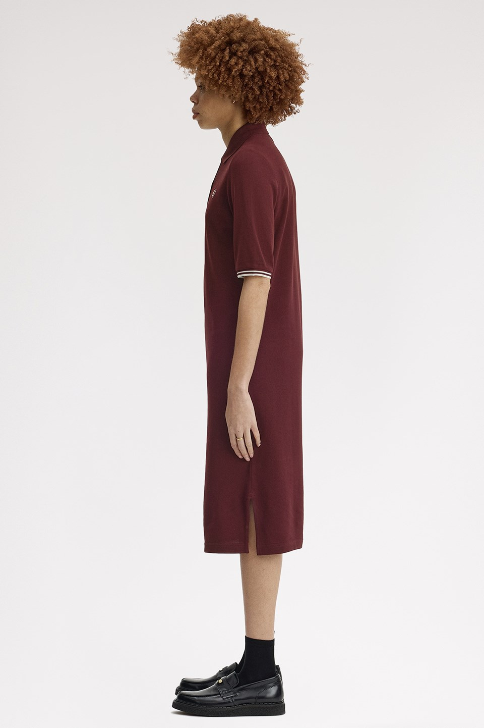 Fred Perry Fred Perry Kadın Logo İşlemeli Kısa Kollu Midi Boy Bordo Elbise D2179-597