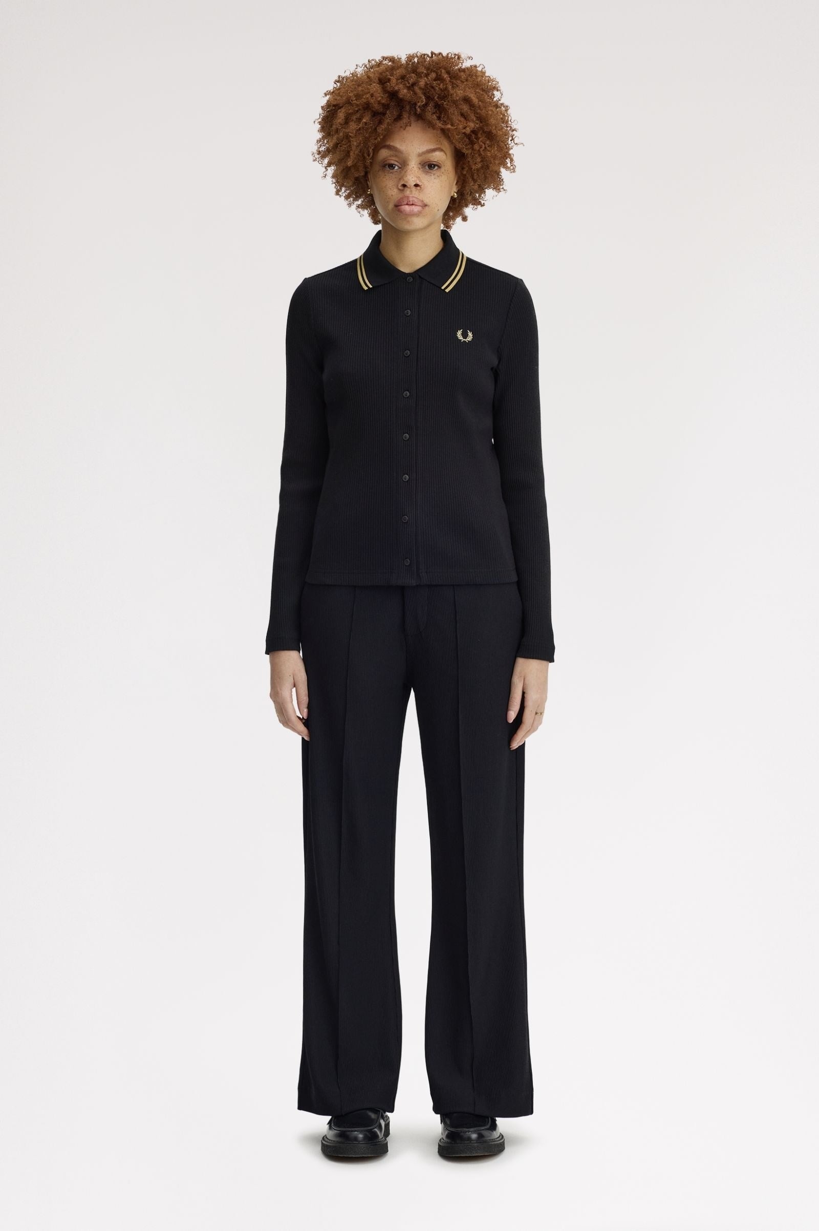 Fred Perry Fred Perry Kadın Normal Kesim Esnek Fitilli Triko Kumaş Pileli Geniş Paça Siyah Pantolon T2107-102