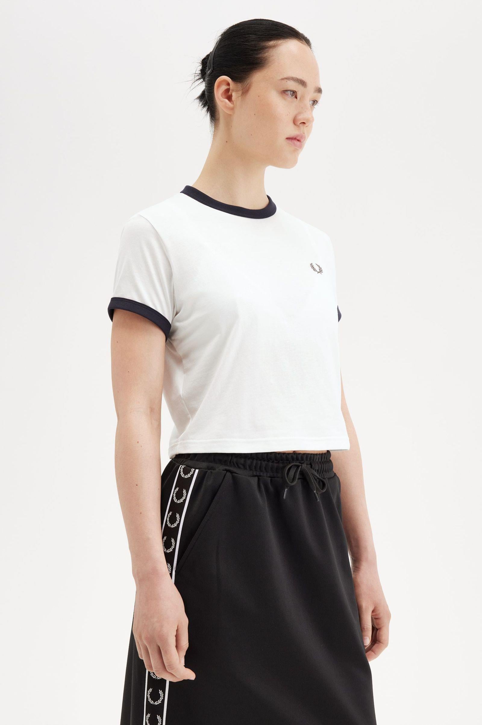 Fred Perry Fred Perry Kadın Yuvarlak Yaka Kısa Boy Kısa Kollu Pamuklu Beyaz T-Shirt G9163-129