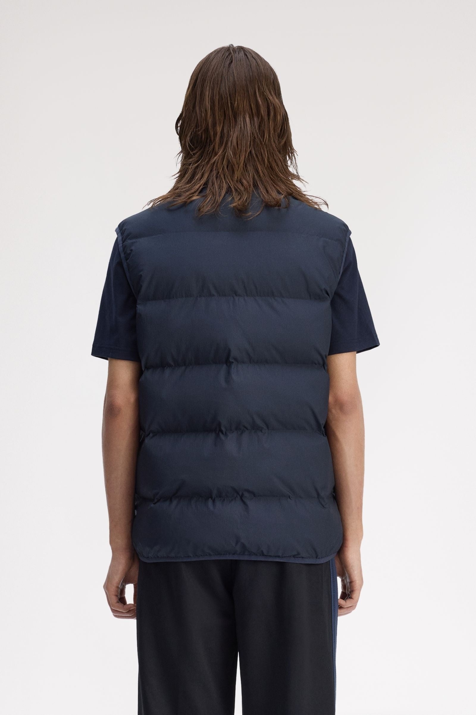 Fred Perry Fred Perry Unısex Dik Yaka Su Tutmayan ve Nefes Alabilir Kumaş Kolsuz Lacivert Yelek J8522-608