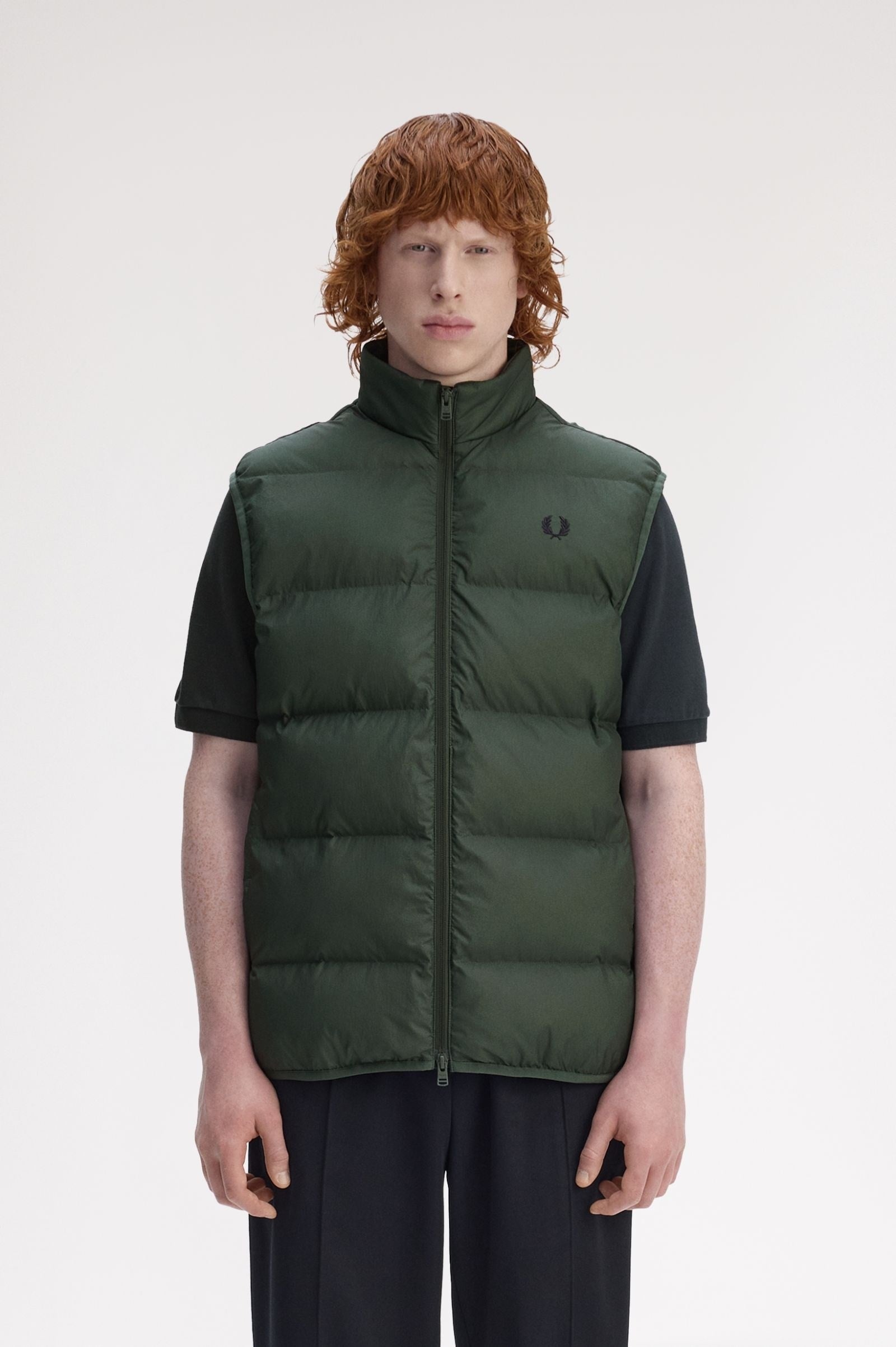 Fred Perry Fred Perry Unısex Dik Yaka Su Tutmayan ve Nefes Alabilir Kumaş Kolsuz Yeşil Yelek J8522-X89
