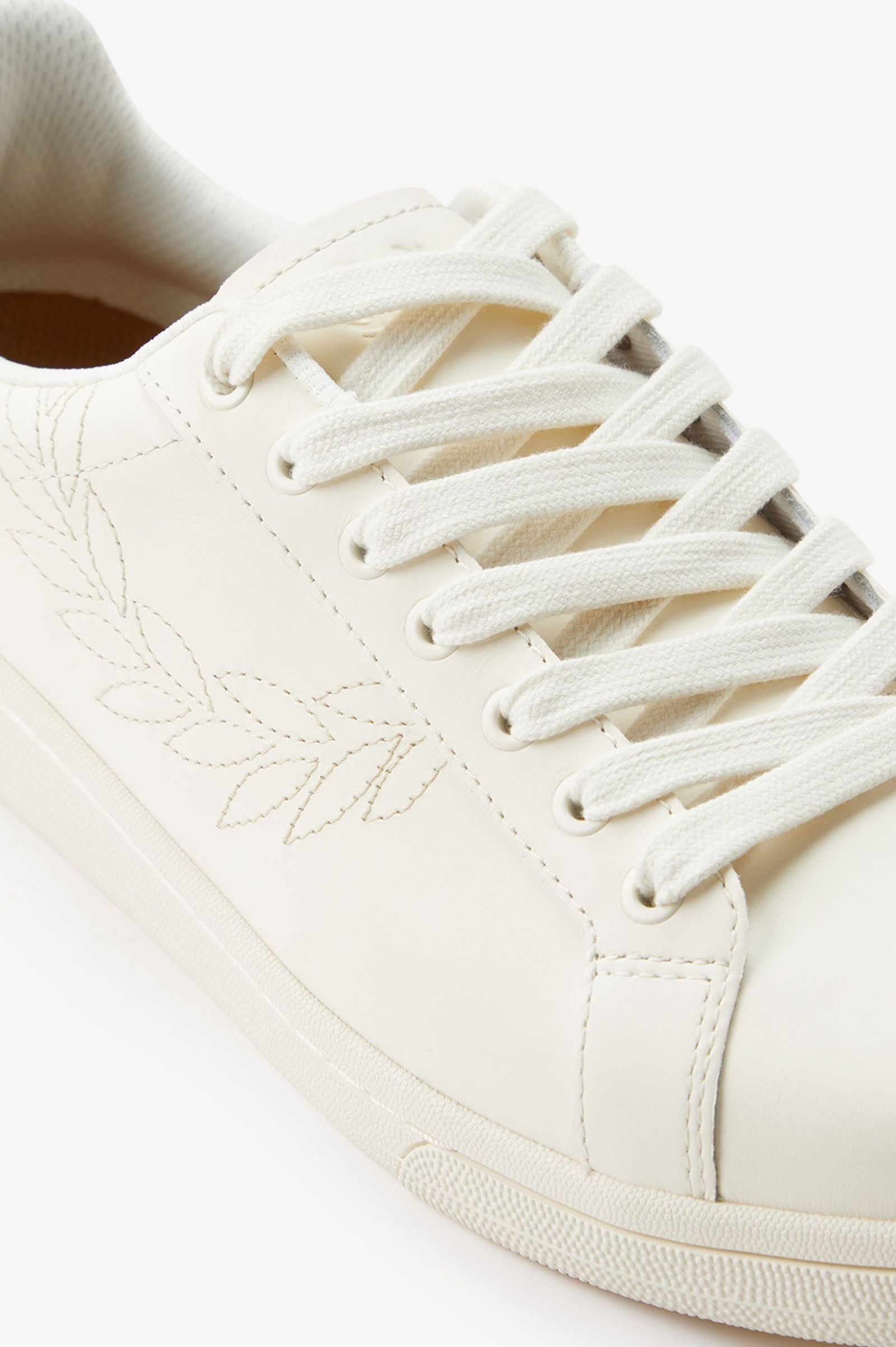Fred Perry Fred Perry Unısex Rahat Taban Bağcıklı Deri Düz Taban Beyaz Sneaker B1314-560