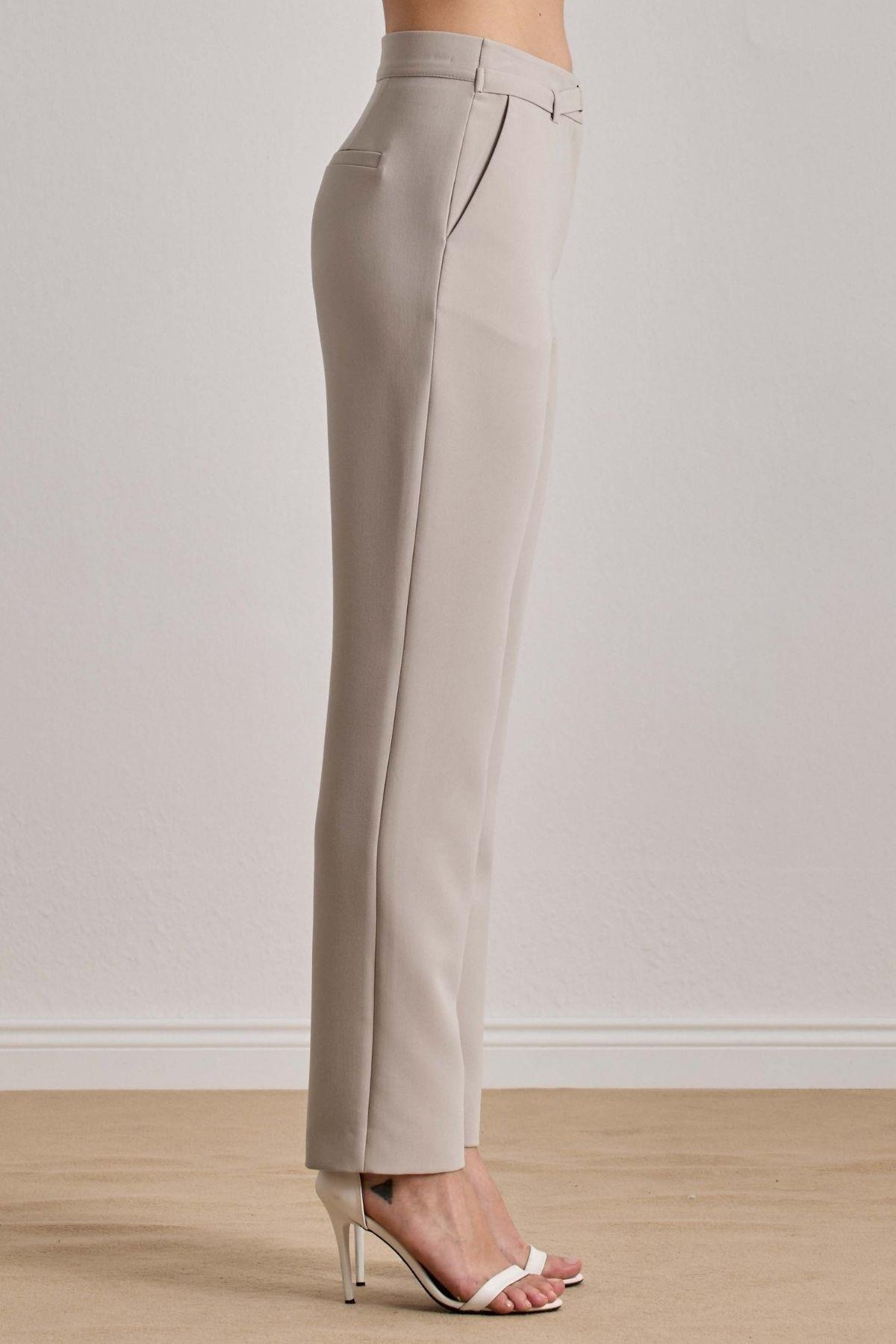 Guitar Guıtar Kadın Normal Kalıp Düz Paça Dokuma Kumaş Bej Pantolon 25554-PANT-TAŞ