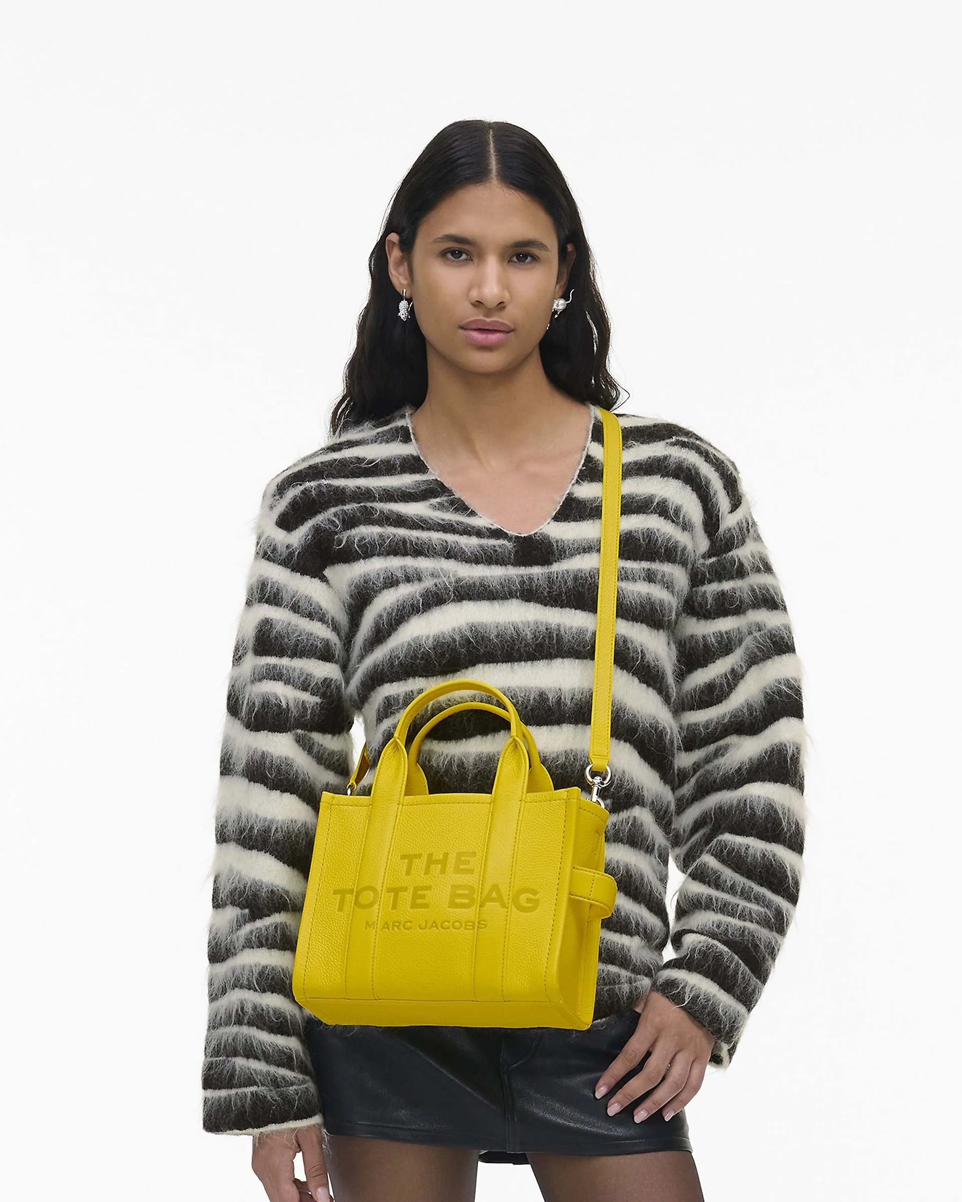 Marc Jacobs Marc Jacobs Kadın Çıkarılabilir Uzun Askılı Fermuarlı Deri Sarı Omuz Çantası H009L01SP21-790