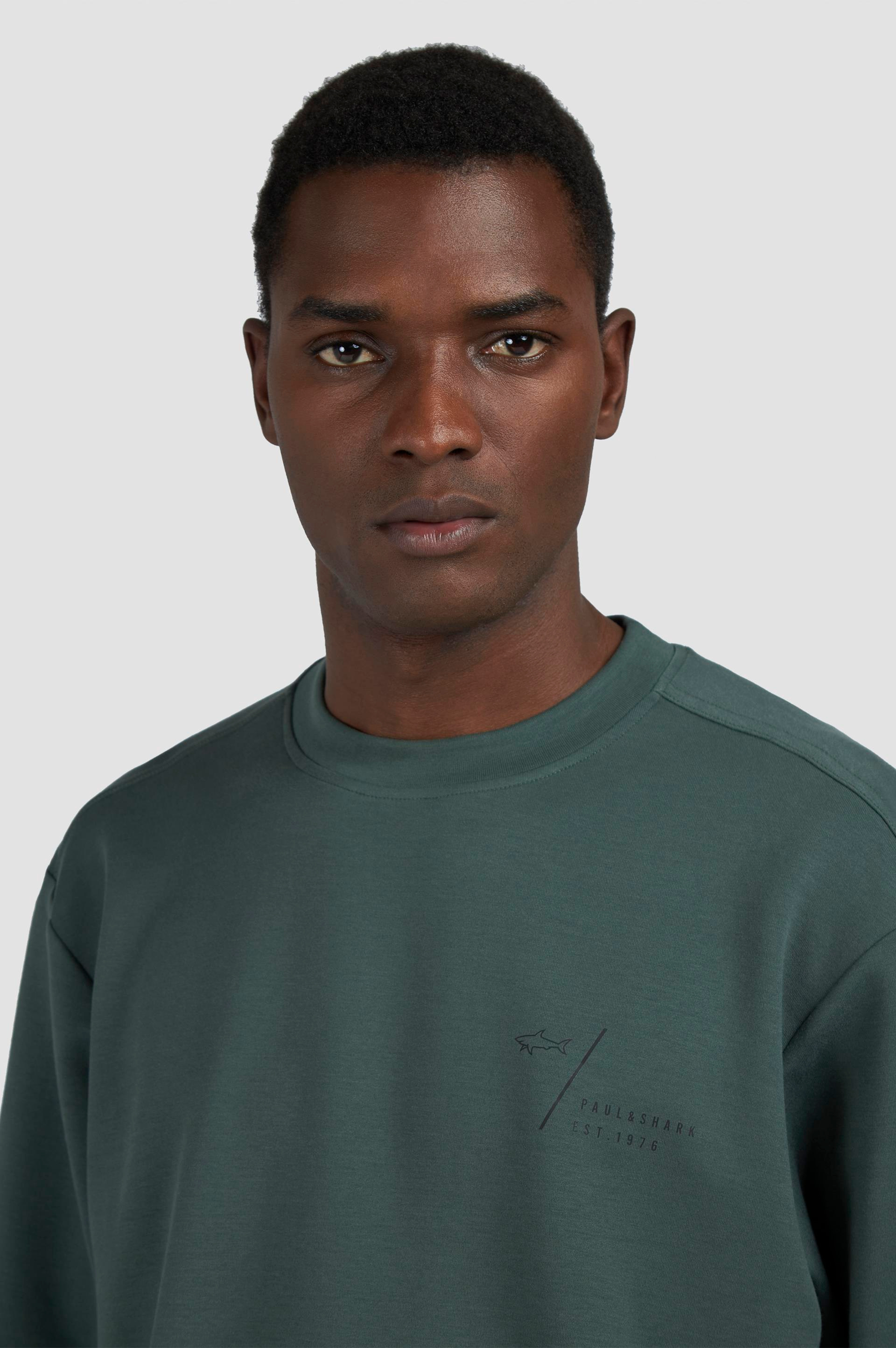 Paul Shark Paul Shark Erkek Normal Kalıp Logo Desenli Yuvarlak Yakalı Pamuklu Uzun Kollu Yeşil Sweatshirt 15311861-513