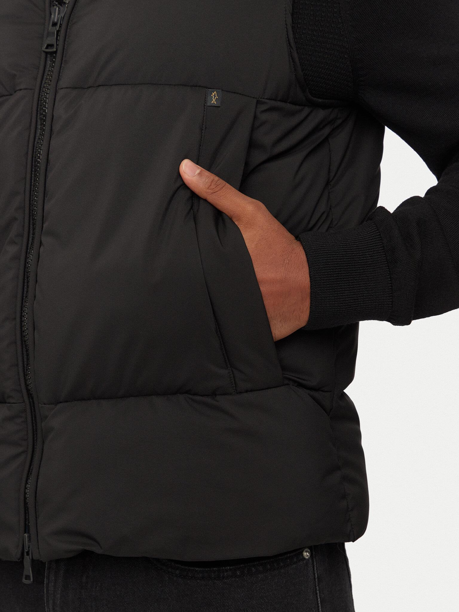 Paul Shark Paul Shark Erkek Regular Fit Kolsuz Dik Yaka Fermuar Kapamalı Siyah Yelek 14312614-011