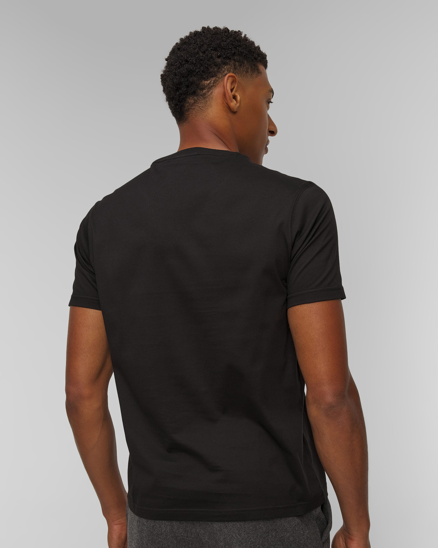 Paul Shark Paul Shark Erkek Regular Fit Ribanalı Yakalı Metalik Logo Detaylı Pamuklu Kısa Kollu Siyah T-Shirt 99311005-011