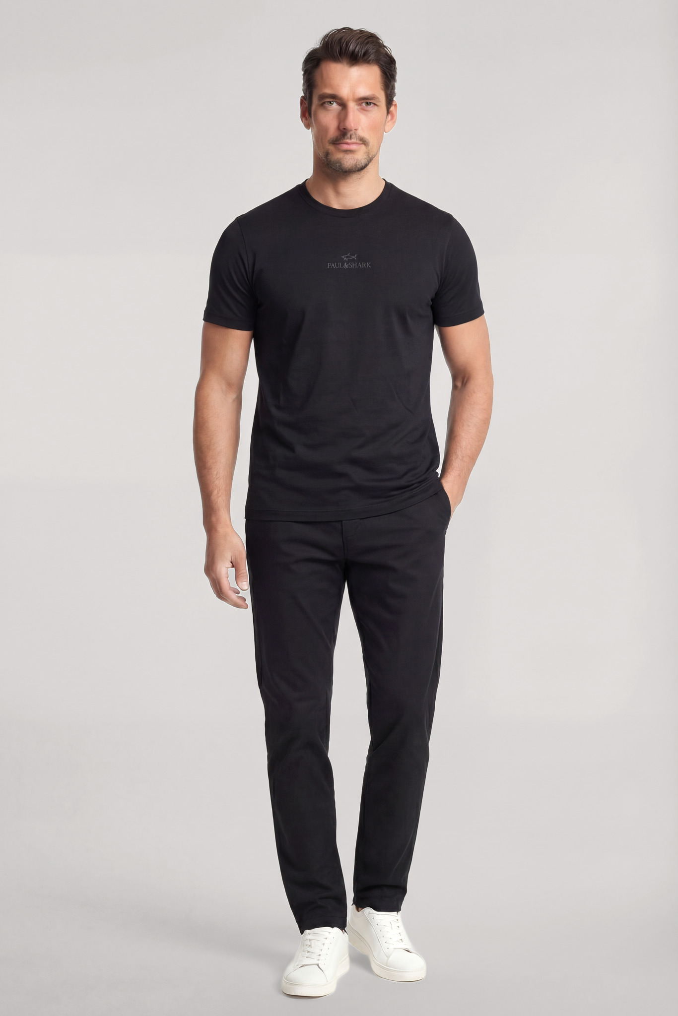 Paul Shark Paul Shark Erkek Regular Fit Yuvarlak Yakalı Pamuklu Logo İşlemeli Kısa Kollu Siyah T-Shirt 26411049-011