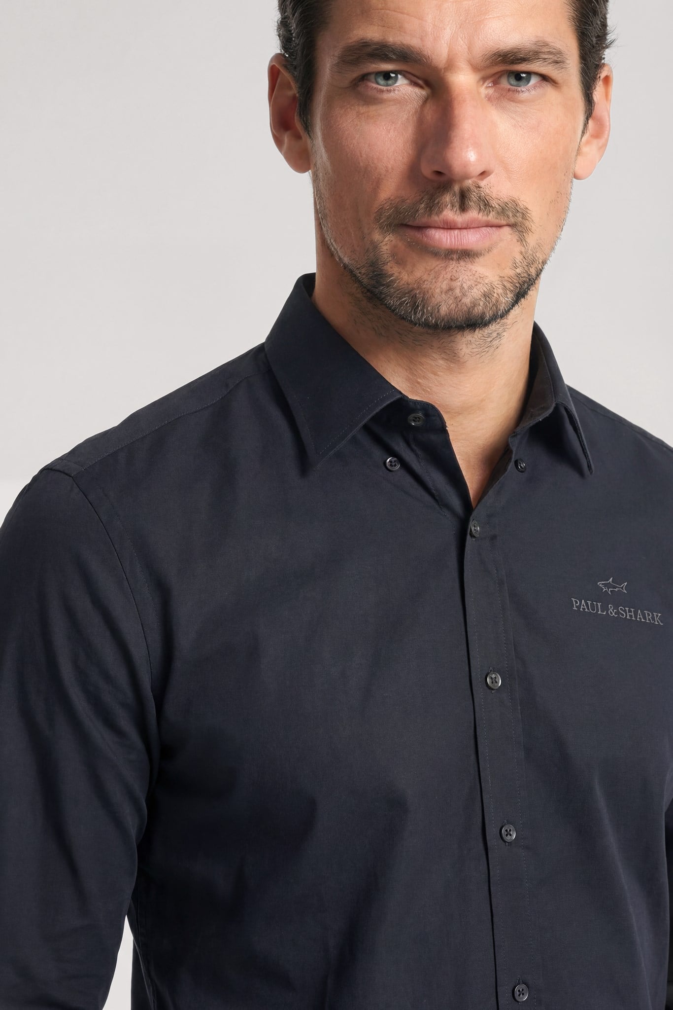 Paul Shark Paul Shark Erkek Slim Fit Logo İşleme Detaylı Pamuklu Uzun Kollu Siyah Gömlek 26413800-011