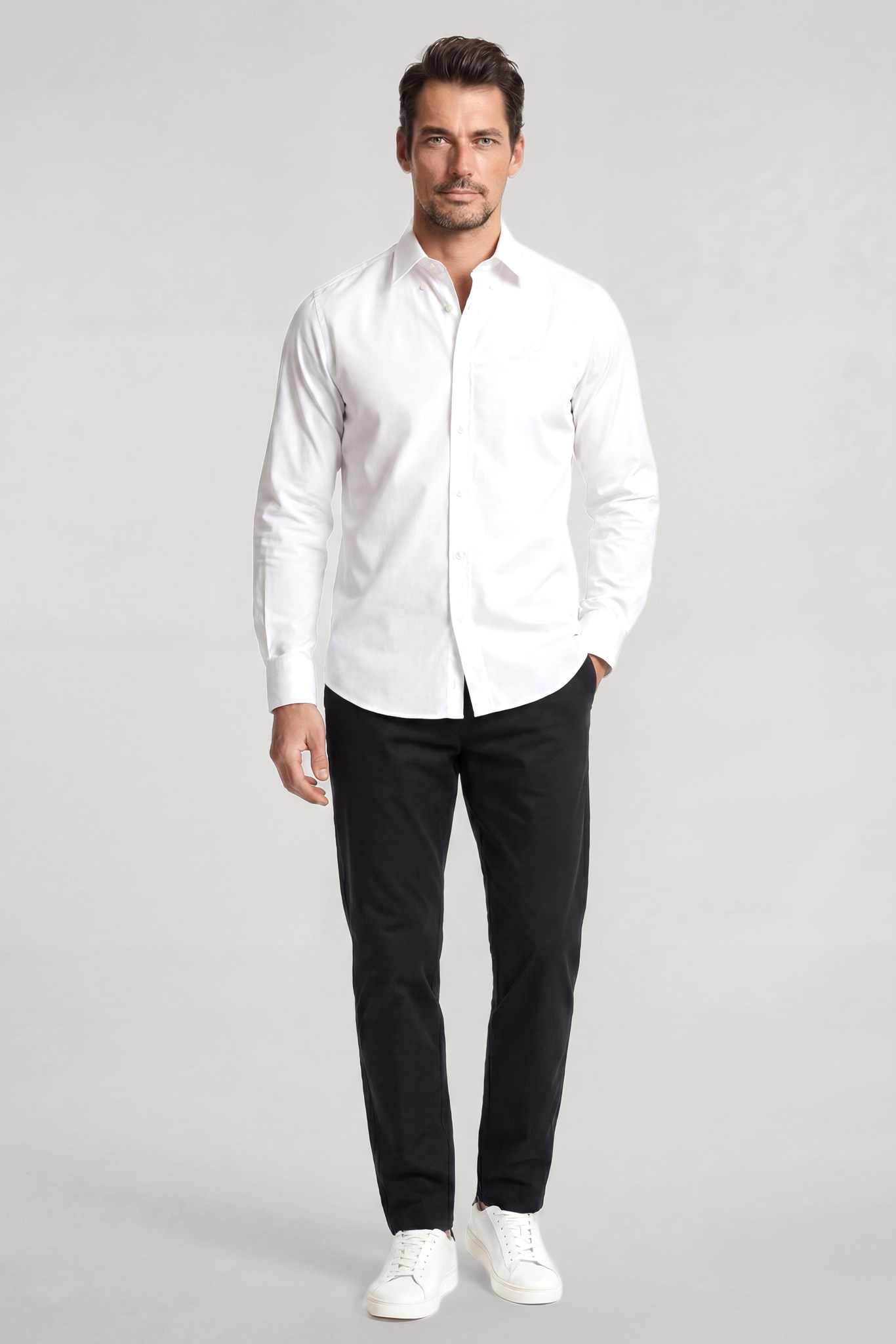 Paul Shark Paul Shark Erkek Slim Fit Logo İşleme Detaylı Pamuklu Uzun Kollu Beyaz Gömlek 26413800-010