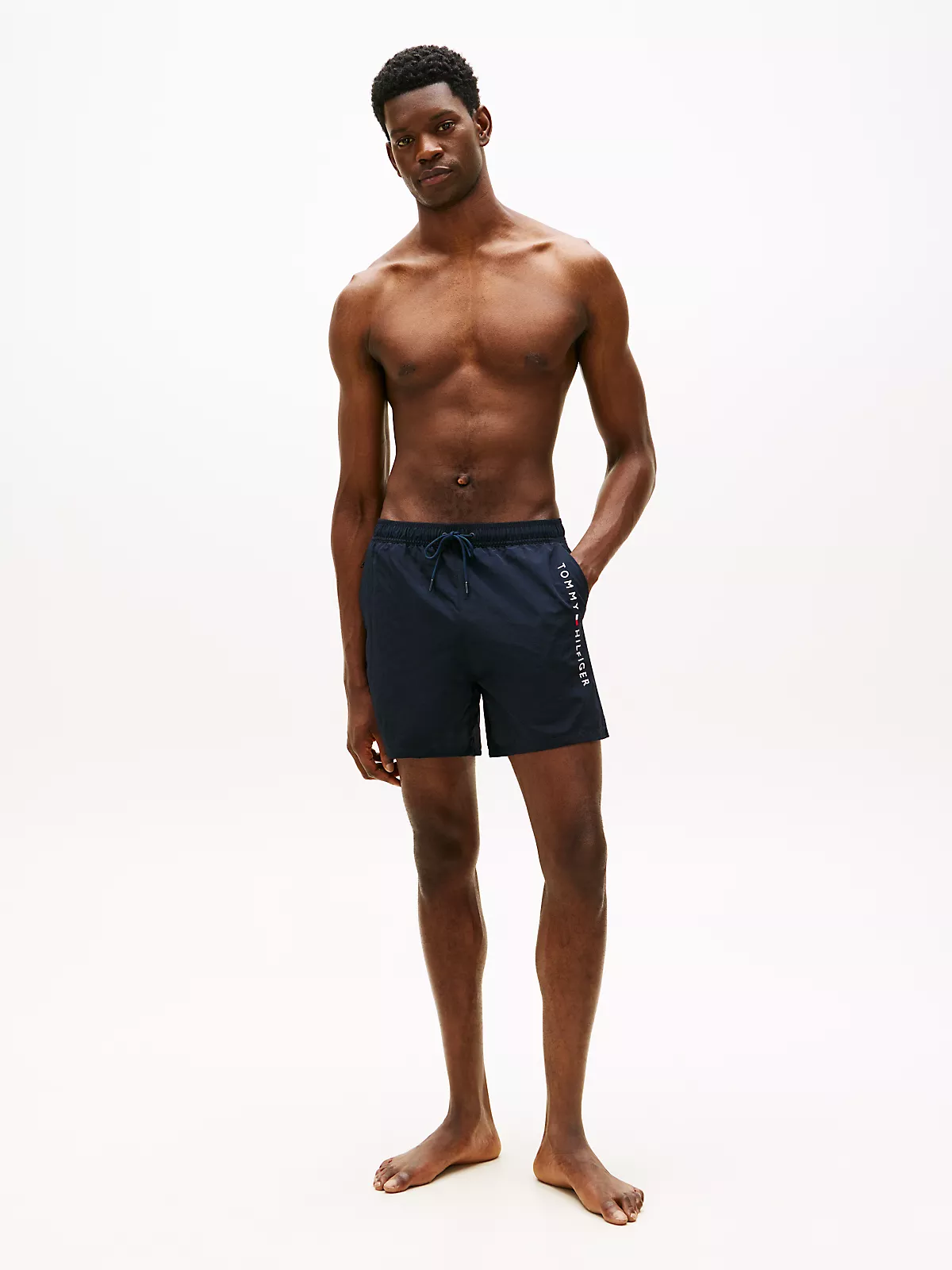 Tommy Hilfiger Tommy Hilfiger Erkek Beli Lastikli Bağlamalı Kısa Boy Kırmızı Deniz Şortu UM0UM03748-XLD