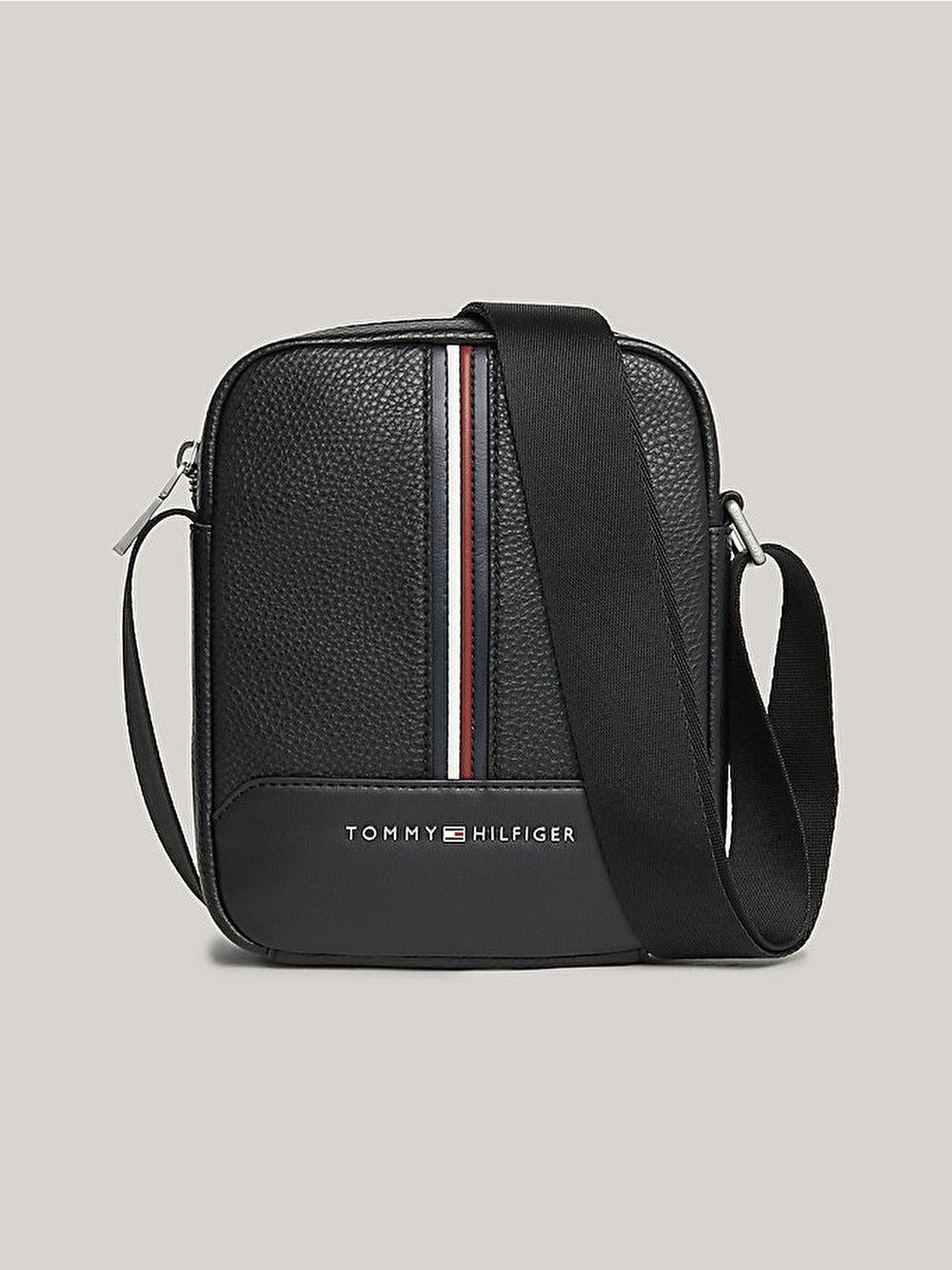 Tommy Hilfiger Tommy Hilfiger Erkek Deri Marka Logolu Fermuarlı Günlük Kullanım Siyah Omuz Çantası AM0AM11837-BDS