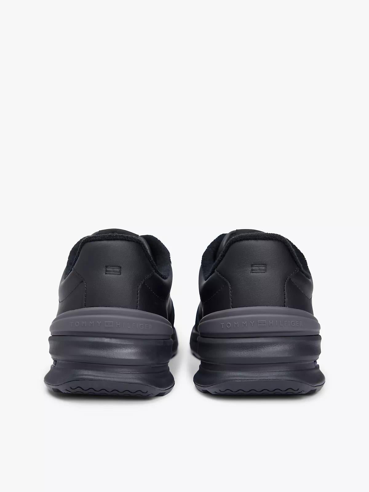 Tommy Hilfiger Tommy Hilfiger Erkek Deri Karışımlı Kalın Tabanlı Düşük Bilekli Siyah Sneaker FM0FM05721-BDS