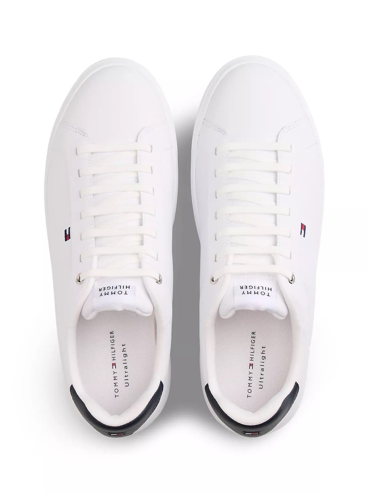 Tommy Hilfiger Tommy Hilfiger Erkek Düşük Bilekli Nefes Alabilen Tasarımlı Deri Beyaz Sneaker FM0FM05946-YBS
