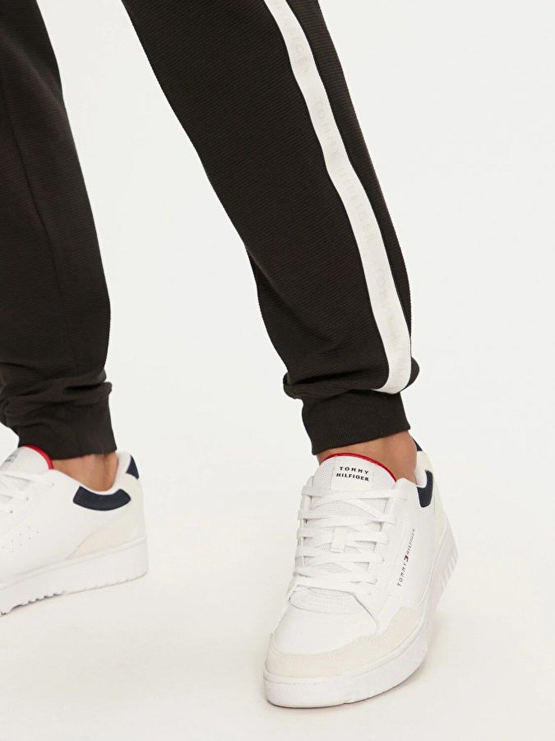Tommy Hilfiger Tommy Hilfiger Erkek Düz Model Dar Paçalı Cepli Elastik Belli Siyah Eşofman Altı UM0UM03013-BDS
