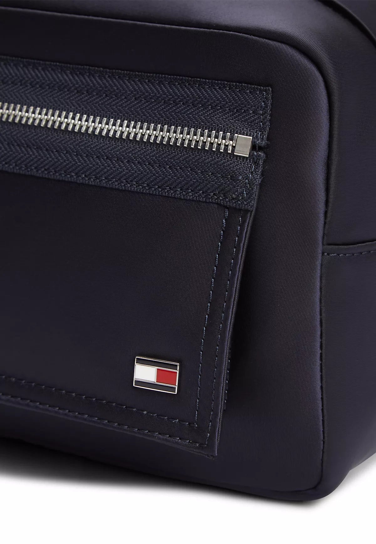 Tommy Hilfiger Tommy Hilfiger Erkek Fermuar Kapama Kısa Deri Kulp Lacivert El Çantası AM0AM14111-DW6