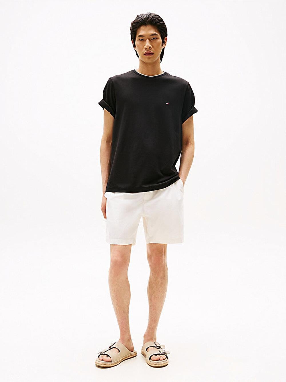 TOMMY HILFIGER Tommy Hilfiger Erkek Kısa Kol Bisiklet Yaka Pamuklu Düz Model Siyah T-Shirt MW0MW39368-BDS