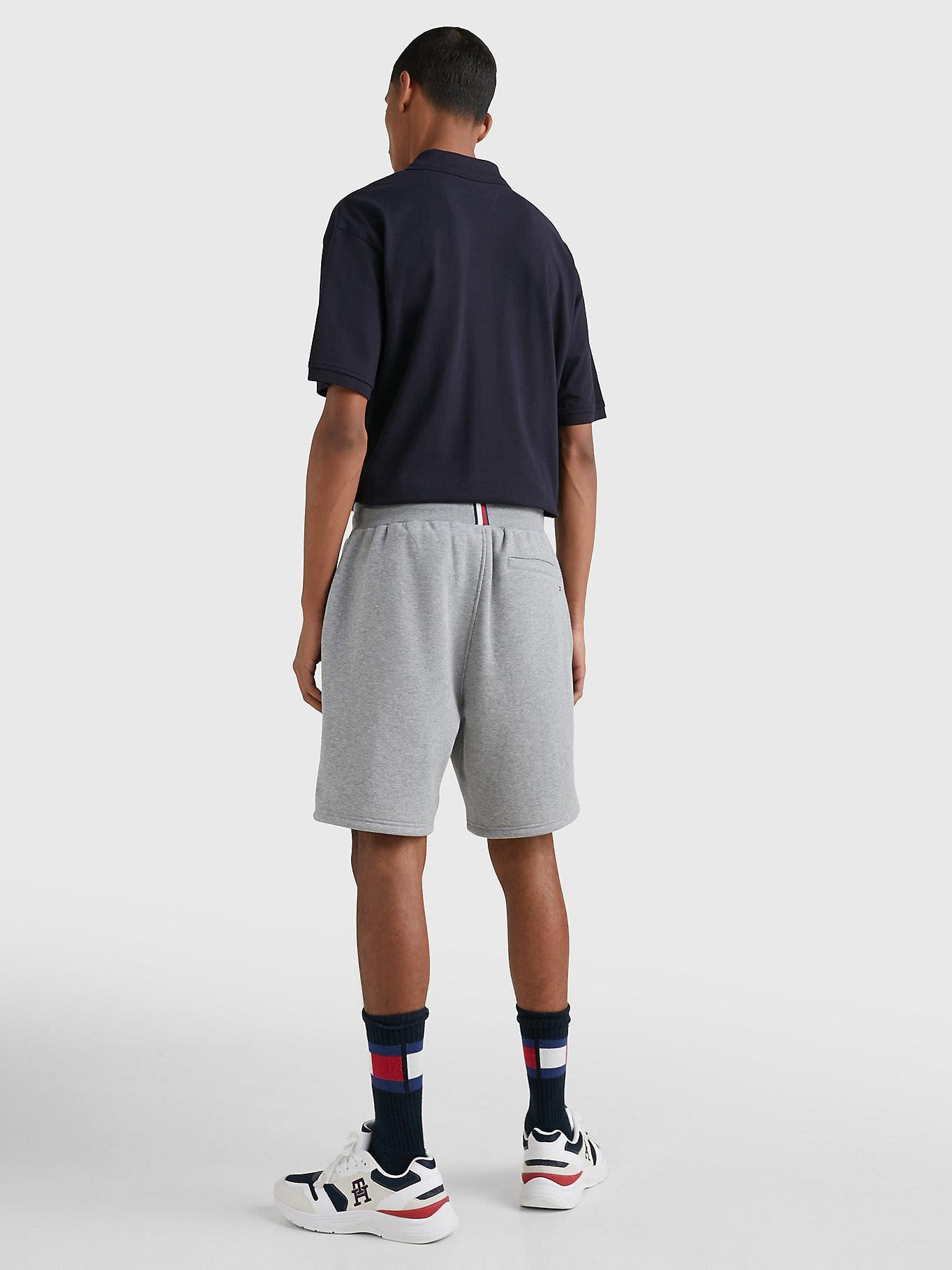 Tommy Hilfiger Tommy Hilfiger Erkek Kısa Boy Dokuma Kumaş Yazlık Kullanım Gri Şort MW0MW30032-ZN2