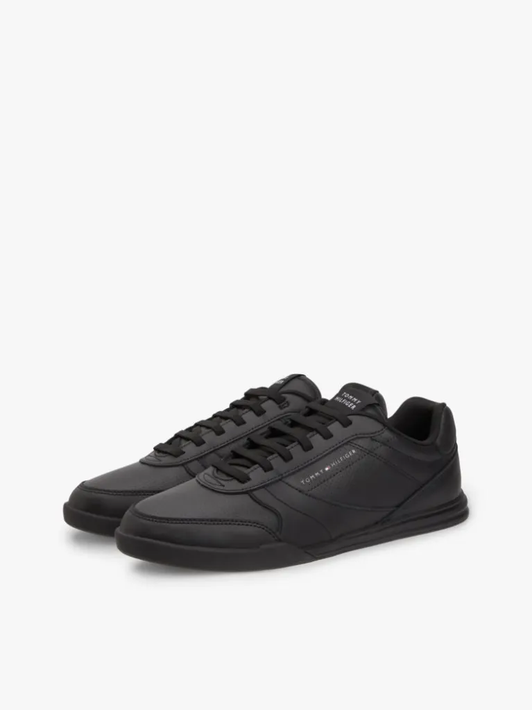 Tommy Hilfiger Tommy Hilfiger Erkek Logo Etiketli Dikiş Detaylı Deri Siyah Sneaker FM0FM05827-BDS