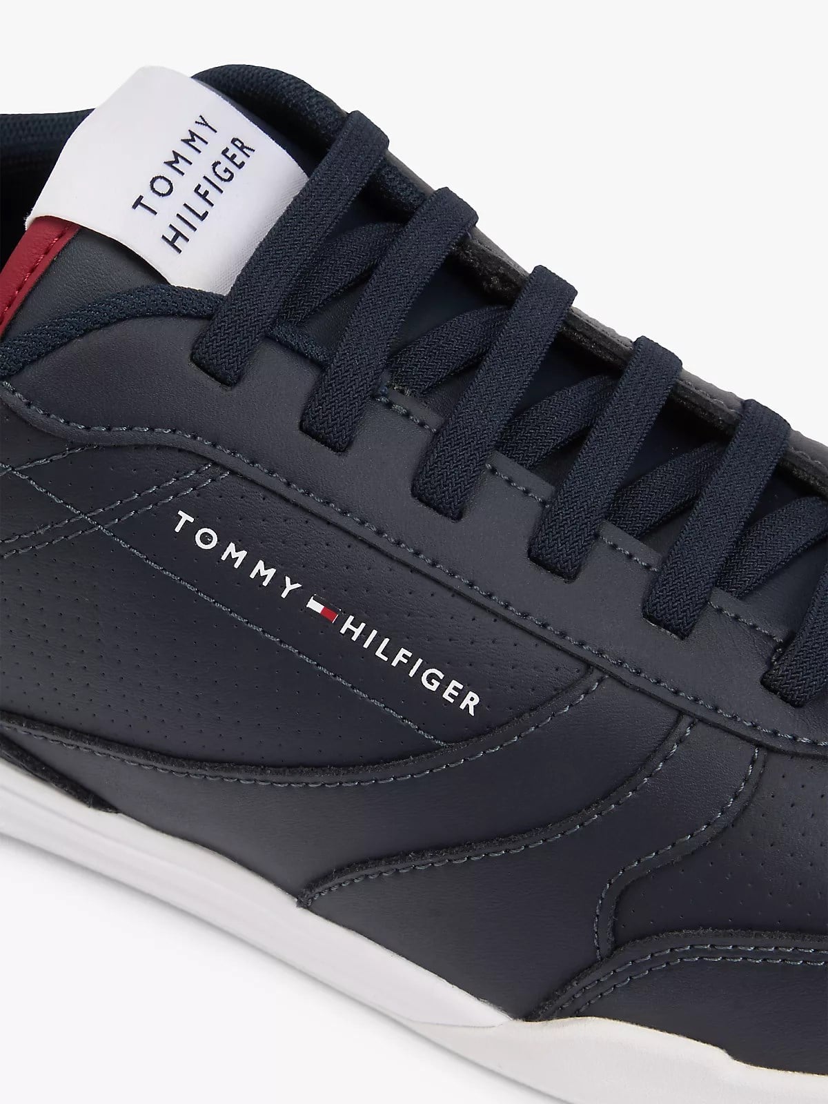 Tommy Hilfiger Tommy Hilfiger Erkek Logo Etiketli Dikiş Detaylı Deri Lacivert Sneaker FM0FM05827-DW5