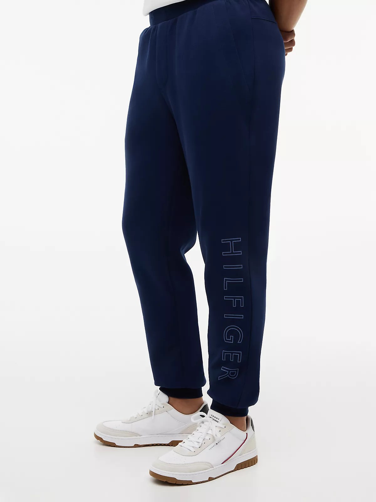 Tommy Hilfiger Tommy Hilfiger Erkek Normal Kalıp Beli ve Paçası Lastikli Logo Detaylı Lacivert Eşofman Altı MW0MW43445-DCC
