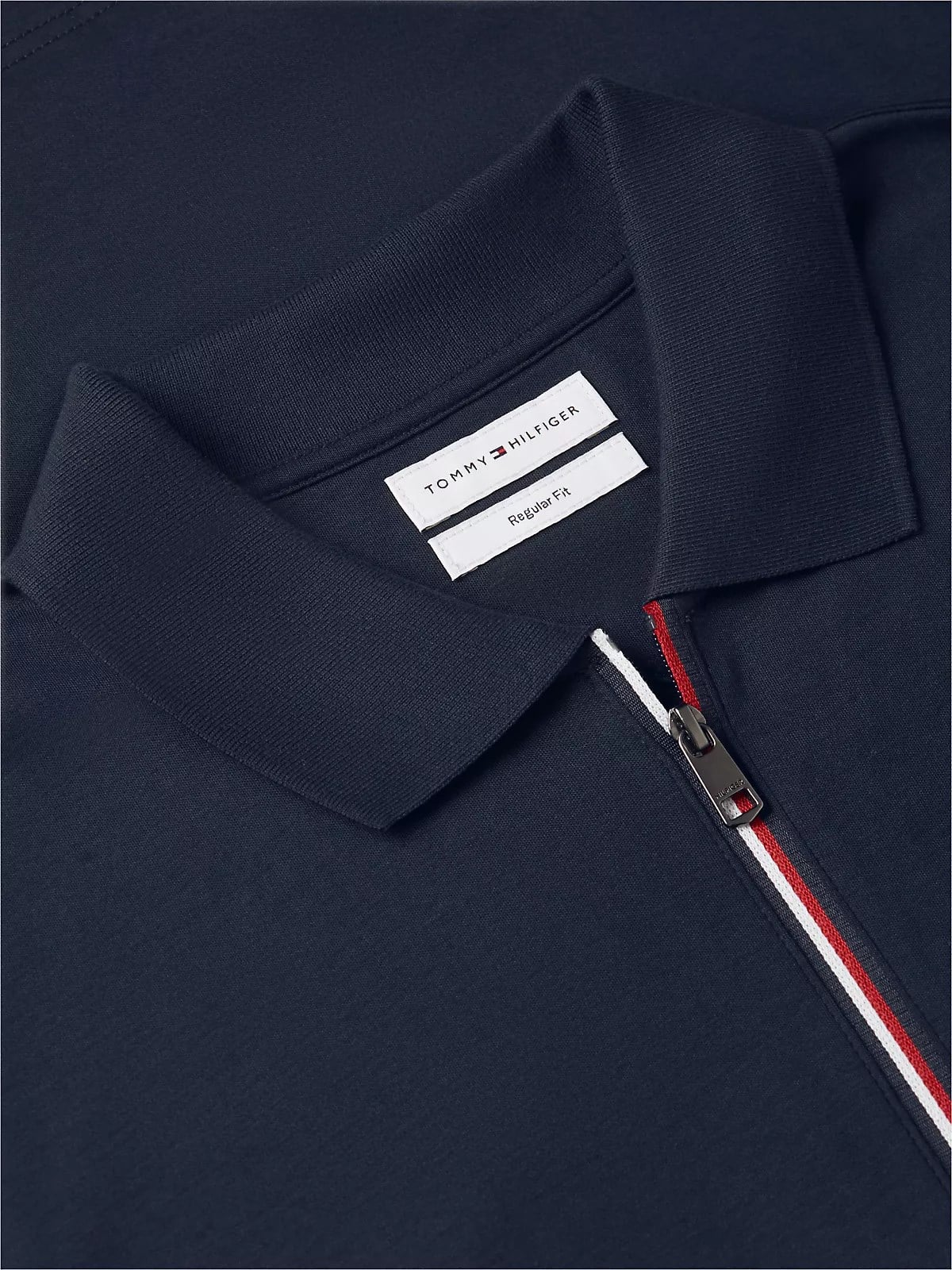 Tommy Hilfiger Tommy Hilfiger Erkek Normal Kalıp Kolu Bayrak Logolu Pamuklu Yarım Fermuarlı Kısa Kollu Lacivert Polo Yaka T-Shirt MW0MW43269-DW5