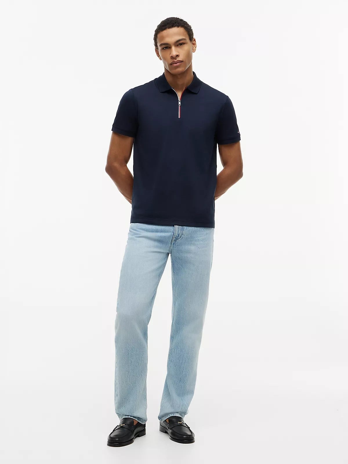 Tommy Hilfiger Tommy Hilfiger Erkek Normal Kalıp Kolu Bayrak Logolu Pamuklu Yarım Fermuarlı Kısa Kollu Lacivert Polo Yaka T-Shirt MW0MW43269-DW5