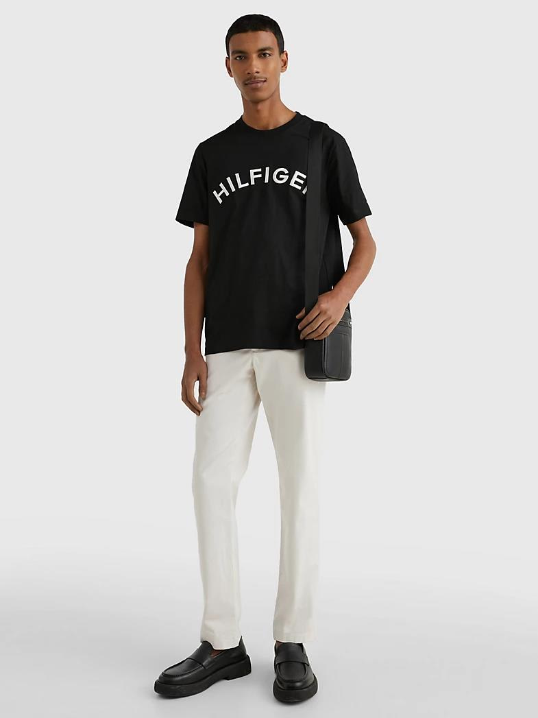 Tommy Hilfiger Tommy Hilfiger Erkek Pamuklu Yuvarlak Yaka Marka Logolu Siyah T-Shirt MW0MW30055-BDS
