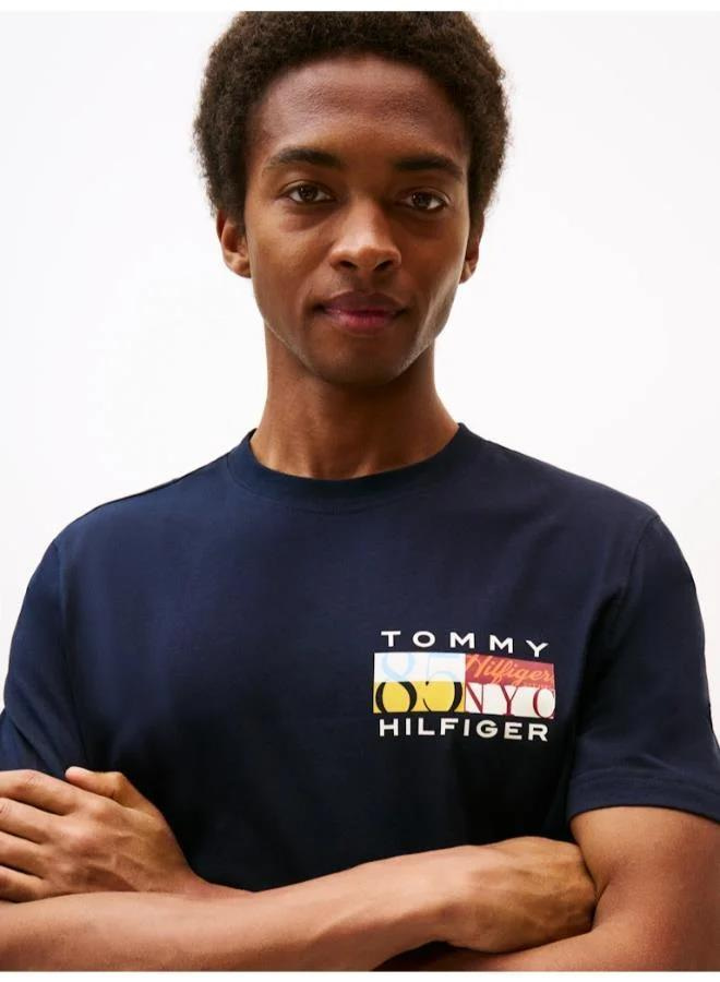 Tommy Hilfiger Tommy Hilfiger Erkek Rahat Kalıp Renk Bloklu Yuvarlak Yakalı %100 Pamuklu Kısa Kollu Lacivert T-Shirt MW0MW40006-DW5