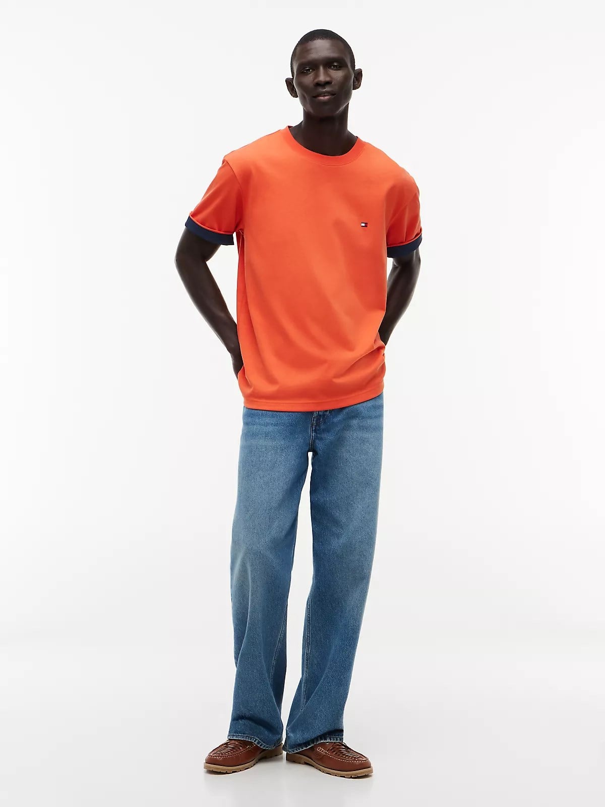 Tommy Hilfiger Tommy Hilfiger Erkek Rahat Kalıp Pamuklu Yuvarlak Yakalı Bayrak Logo Etiketli Kısa Kollu Turuncu T-Shirt MW0MW43203-SCX