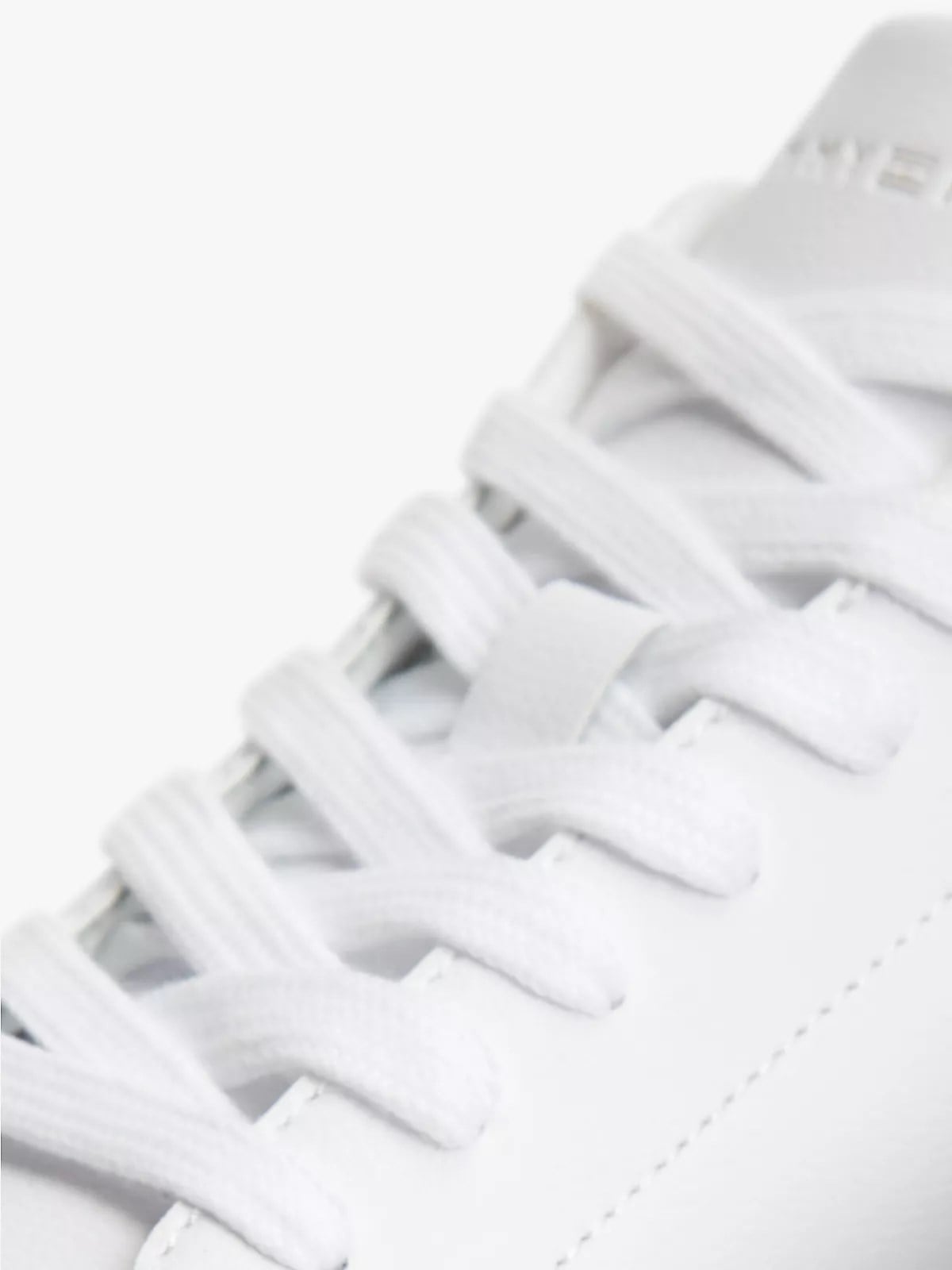Tommy Hilfiger Tommy Hilfiger Erkek Rahat Düz Taban Topuk Renk Geçişli Deri Beyaz Sneaker FM0FM05367-02R