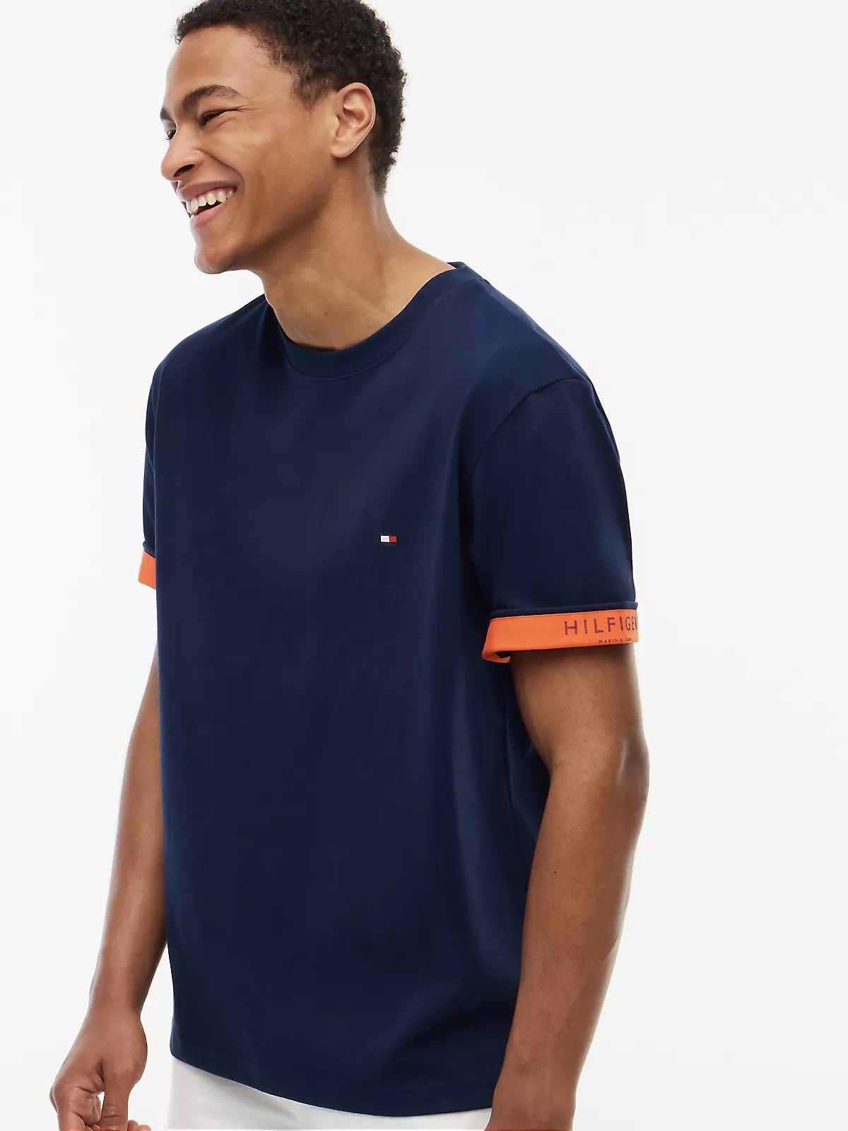 Tommy Hilfiger Tommy Hilfiger Erkek Rahat Kalıp Pamuklu Yuvarlak Yakalı Bayrak Logo Etiketli Kısa Kollu Lacivert T-Shirt MW0MW43203-DCC