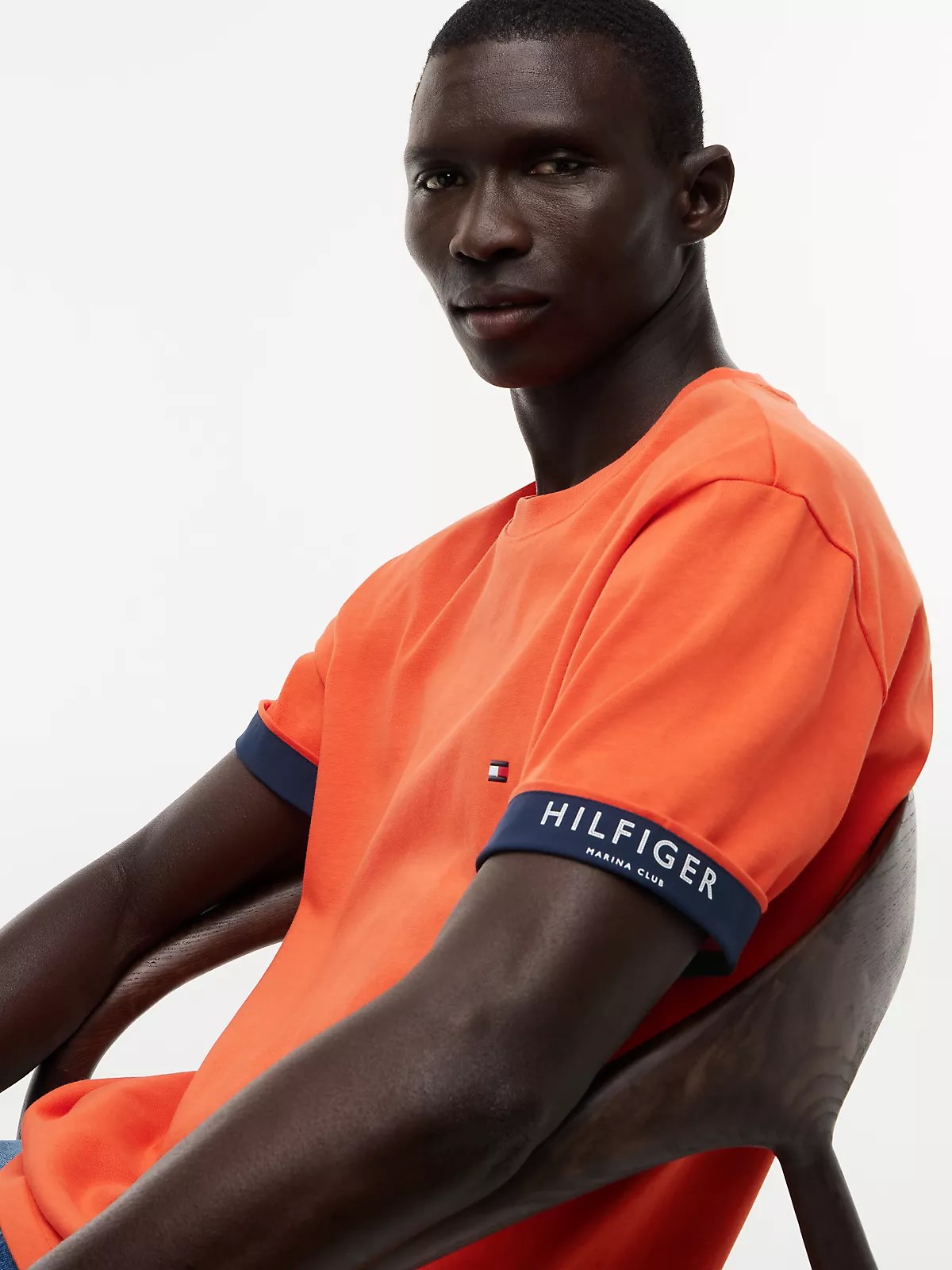 Tommy Hilfiger Tommy Hilfiger Erkek Rahat Kalıp Pamuklu Yuvarlak Yakalı Bayrak Logo Etiketli Kısa Kollu Turuncu T-Shirt MW0MW43203-SCX