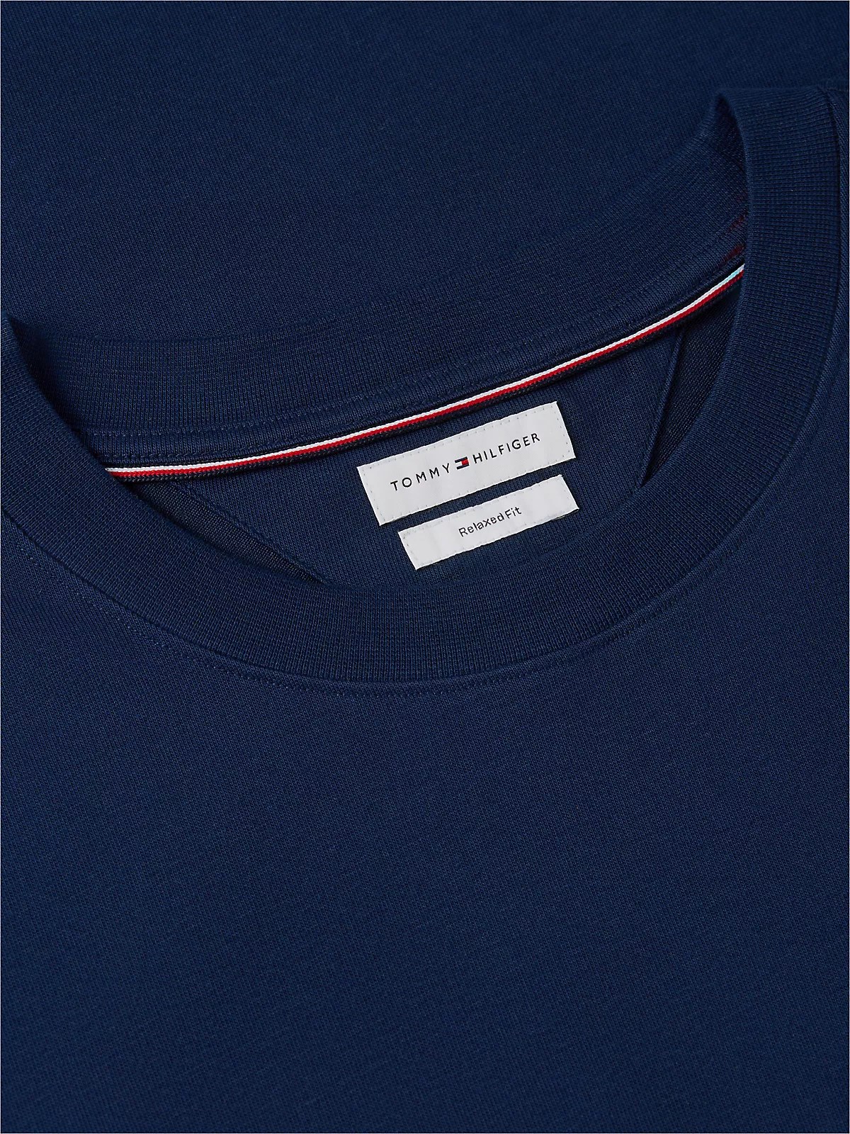 Tommy Hilfiger Tommy Hilfiger Erkek Rahat Kalıp Pamuklu Yuvarlak Yakalı Bayrak Logo Etiketli Kısa Kollu Lacivert T-Shirt MW0MW43203-DCC