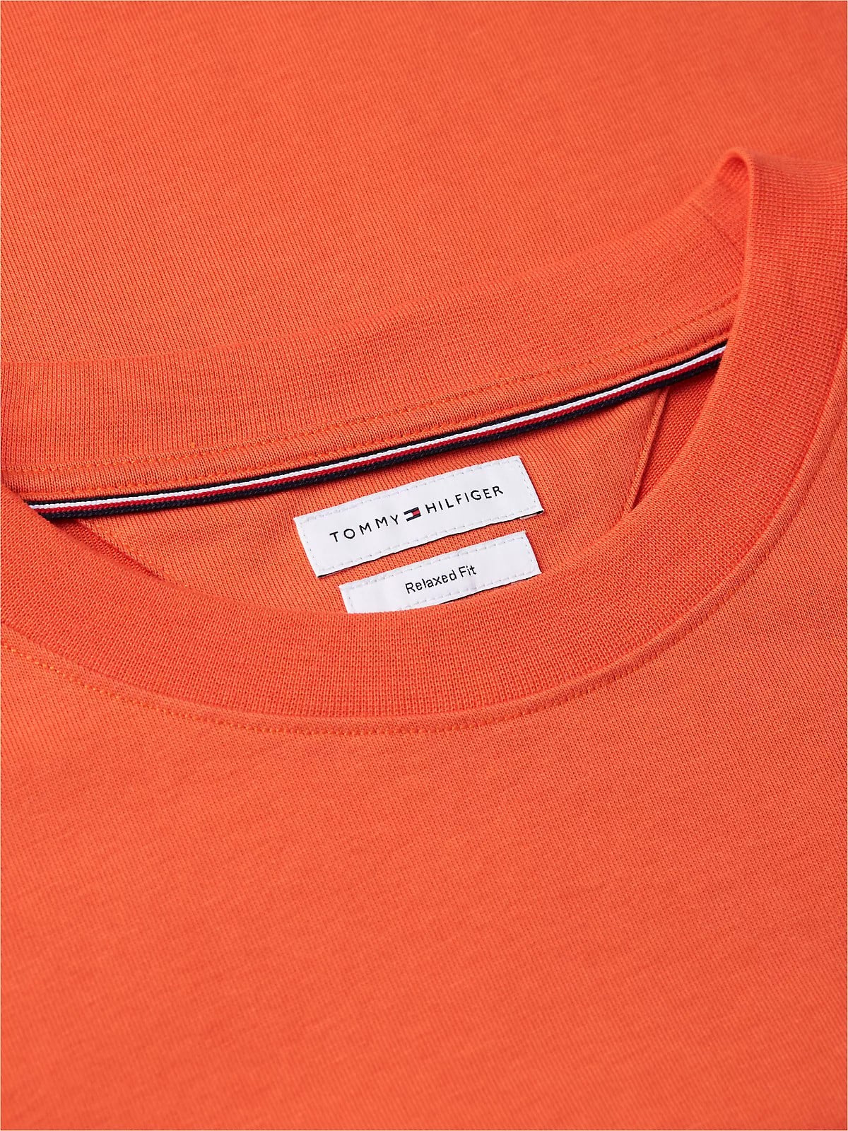 Tommy Hilfiger Tommy Hilfiger Erkek Rahat Kalıp Pamuklu Yuvarlak Yakalı Bayrak Logo Etiketli Kısa Kollu Turuncu T-Shirt MW0MW43203-SCX