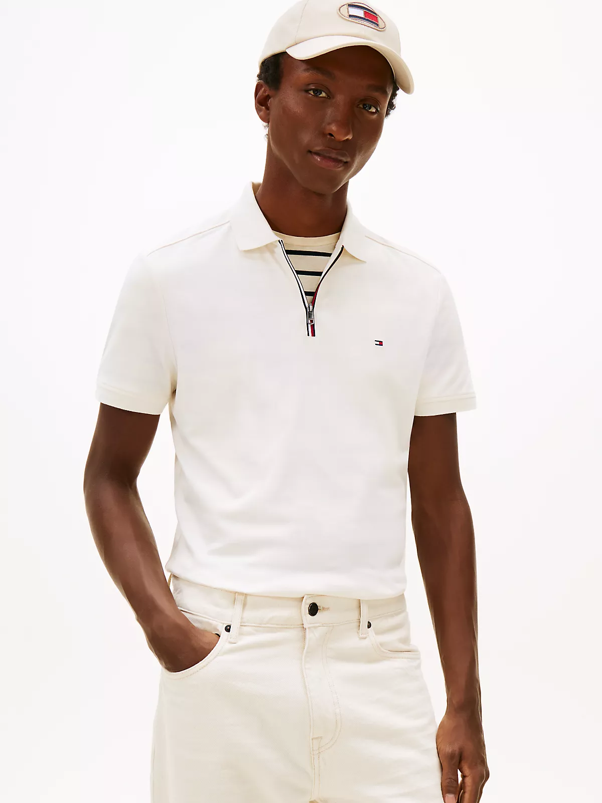 Tommy Hilfiger Tommy Hilfiger Erkek Regular Fit Pamuklu Kısa Kollu Fermuarlı Krem Polo Yaka T-Shirt MW0MW41613-Z00
