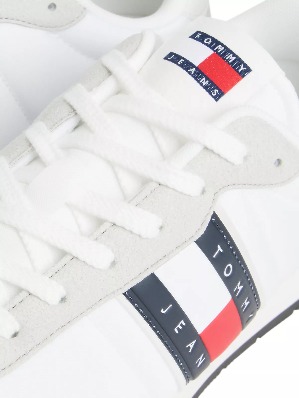 Tommy Hilfiger Tommy Hilfiger Erkek Süet Detaylı Bayrak Logo Desenli Beyaz Sneaker EM0EM01709-YBL