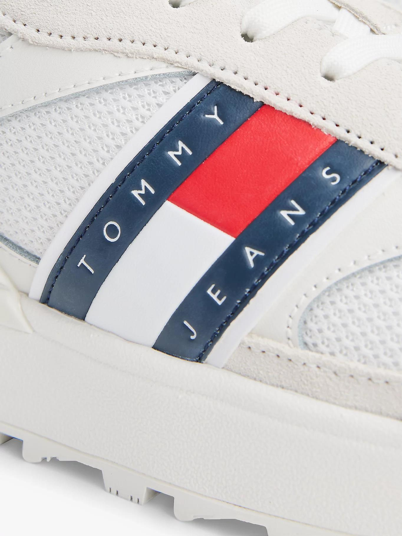 Tommy Hilfiger Tommy Hilfiger Erkek Yüksek Rahat Taban Süet Detaylı Beyaz Sneaker EM0EM01537-YBL