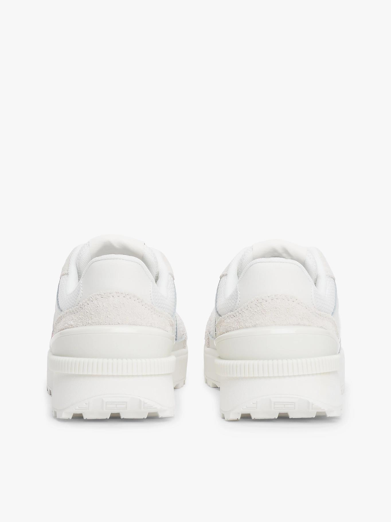 Tommy Hilfiger Tommy Hilfiger Erkek Yüksek Rahat Taban Süet Detaylı Beyaz Sneaker EM0EM01537-YBL