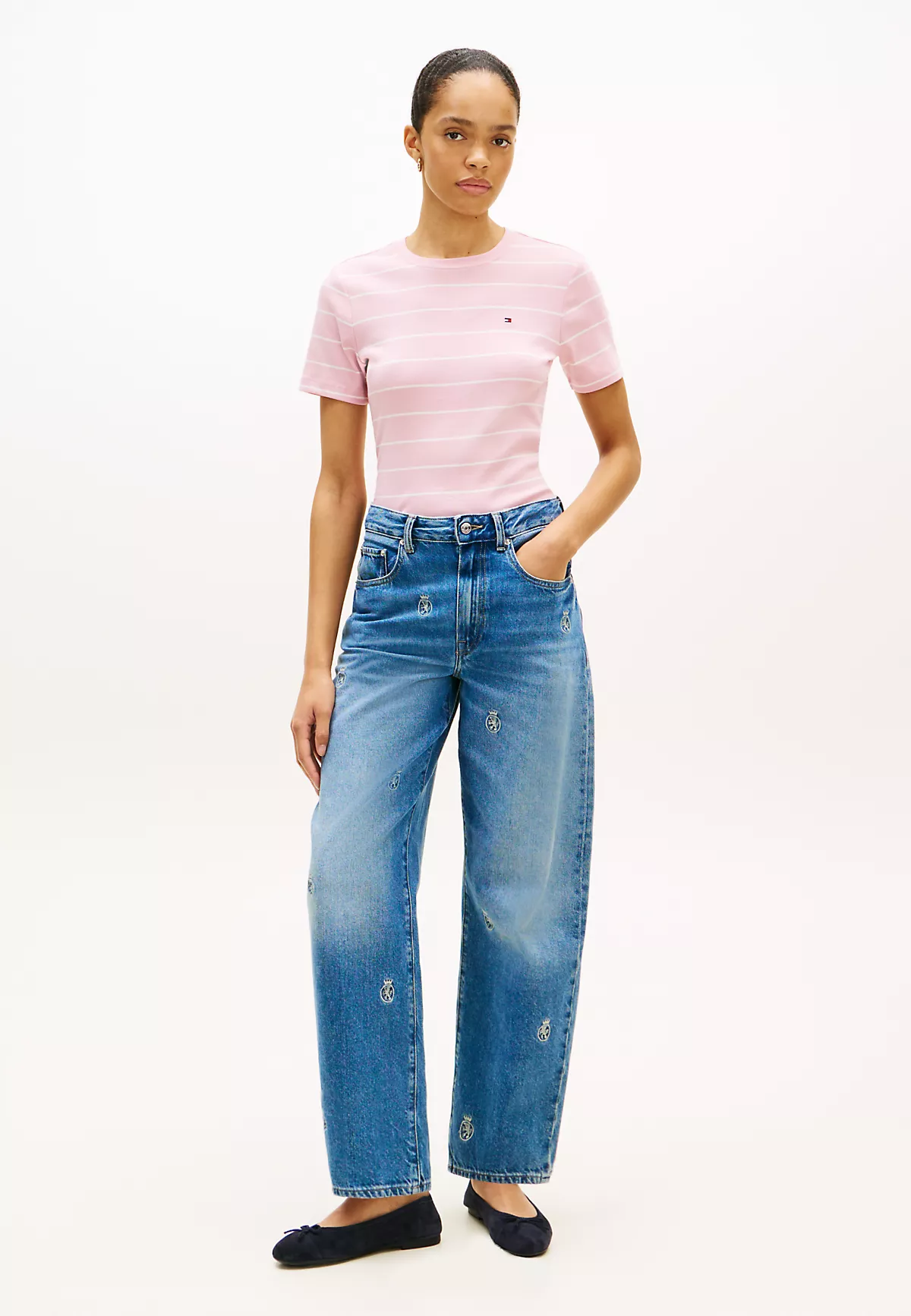Tommy Hilfiger Tommy Hilfiger Kadın %100 Pamuklu Logo Detaylı Bisiklet Yaka Kısa Kollu Pembe T-Shirt WW0WW40587-0D5