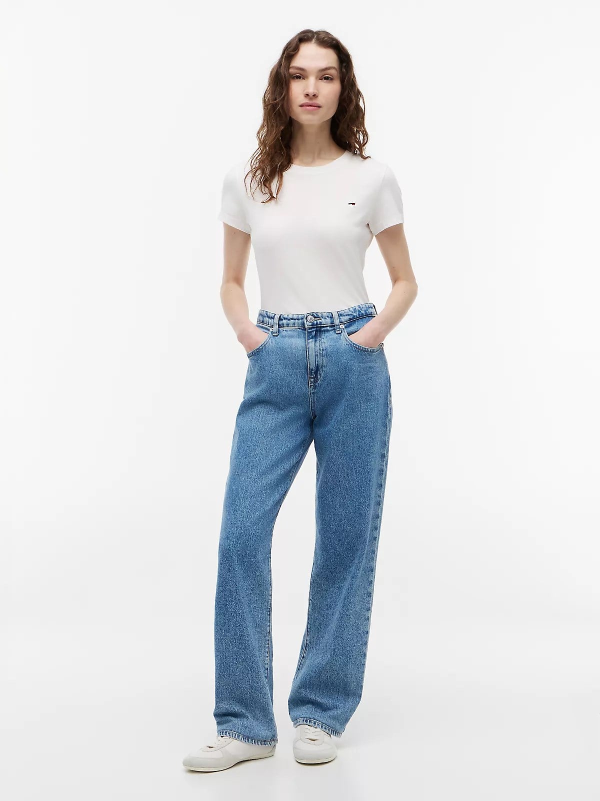 Tommy Hilfiger Tommy Hilfiger Kadın Dar Kesim Logo İmzalı Yuvarlak Yakalı Pamuklu Kısa Kollu Beyaz T-Shirt DW0DW20459-YBL
