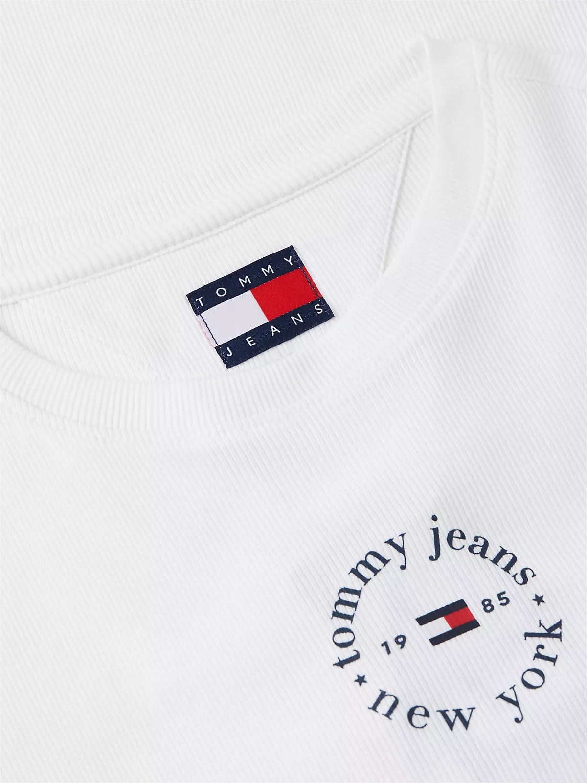 Tommy Hilfiger Tommy Hilfiger Kadın Dar Kesim Yuvarlak Yakalı Pamuklu Esnek Örgü Kumaş Kısa Kollu Beyaz T-Shirt DW0DW22807-YBL