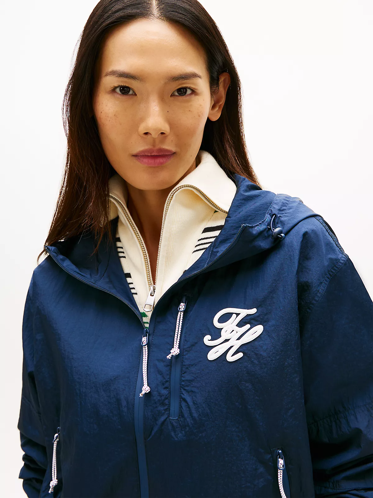 Tommy Hilfiger Tommy Hilfiger Kadın Dayanıklı İnce Kumaşlı Kapüşonlu Rahat Kalıp Lacivert Ceket WW0WW47769-C1G