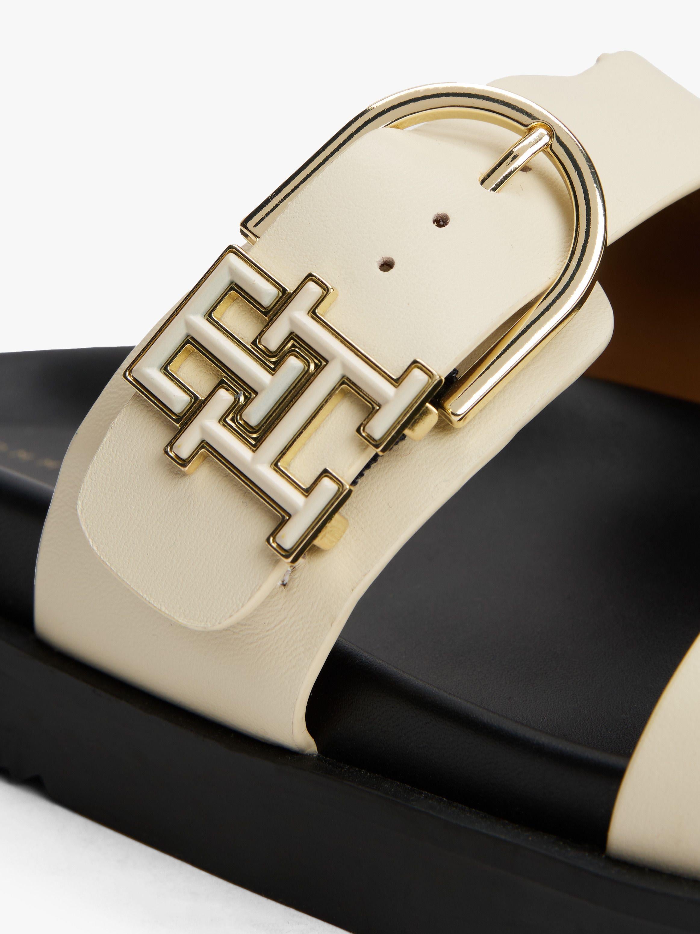 TOMMY HILFIGER Tommy Hilfiger Kadın Deri TH Tokalı Rahat Yumuşak Taban Bej Sandalet FW0FW08512-ACJ