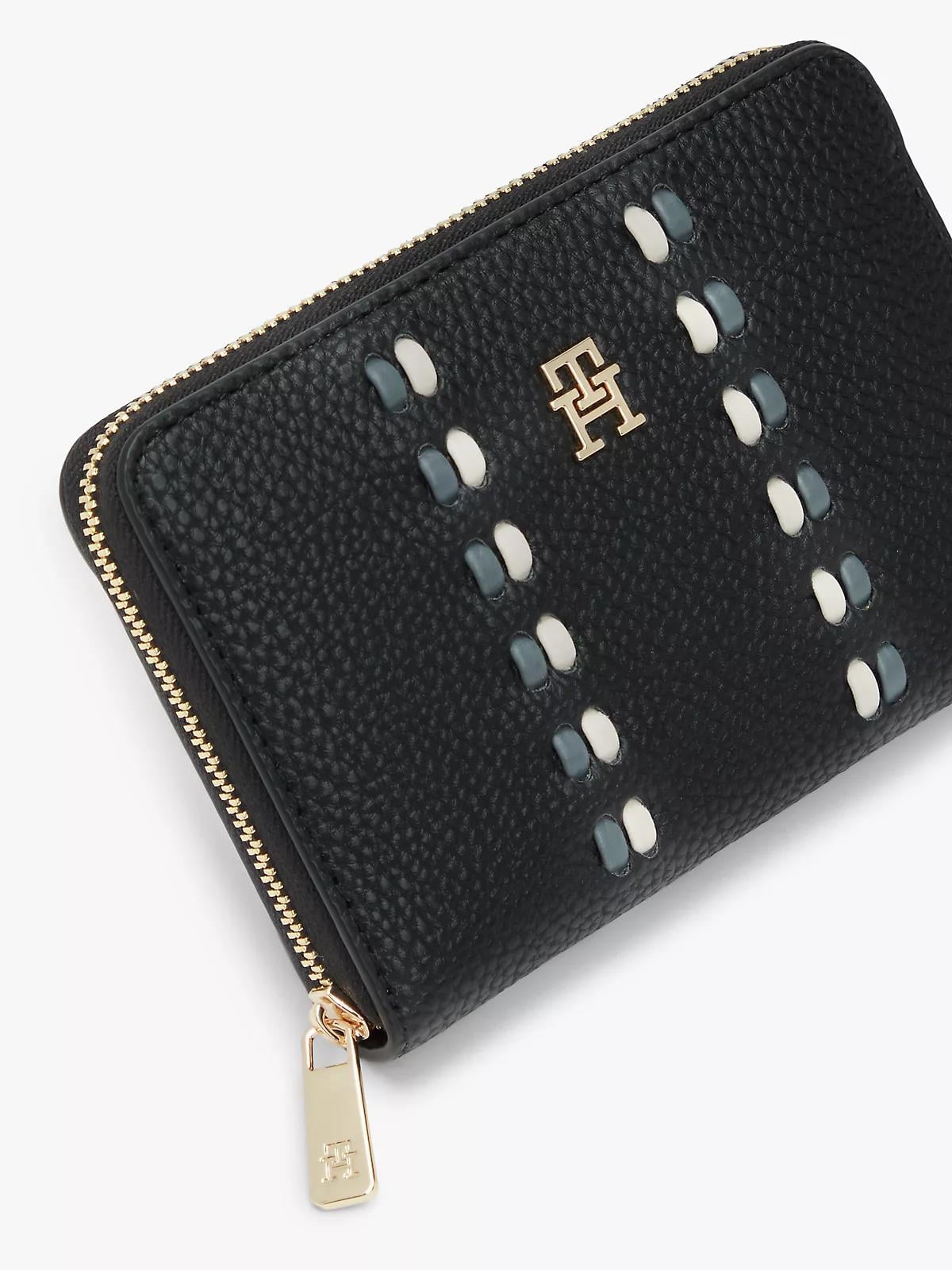 Tommy Hilfiger Tommy Hilfiger Kadın Fermuarlı Bozuk Para Bölmeli Çakıl Taşı Desenli Siyah Cüzdan AW0AW18132-BDS