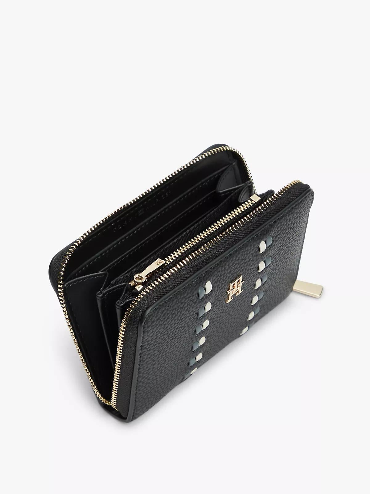 Tommy Hilfiger Tommy Hilfiger Kadın Fermuarlı Bozuk Para Bölmeli Çakıl Taşı Desenli Siyah Cüzdan AW0AW18132-BDS