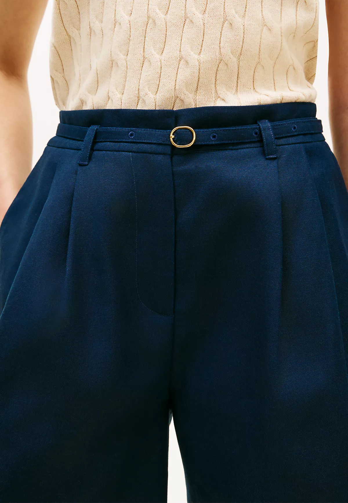 Tommy Hilfiger Tommy Hilfiger Kadın Normal Kalıp Beli Kemer Detaylı Pileli Kısa Lacivert Şort WW0WW49040-C1G