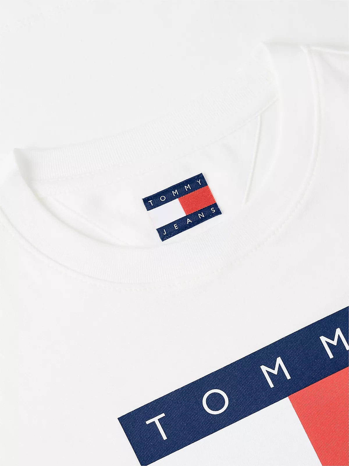 Tommy Hilfiger Tommy Hilfiger Kadın Normal Kesim Logo Baskılı Yuvarlak Yakalı Kısa Kollu Beyaz T-Shirt DW0DW22562-YBL