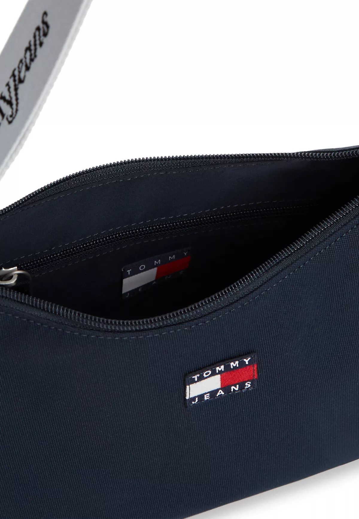Tommy Hilfiger Tommy Hilfiger Kadın Omuzda Çapraz Askılı Fermuar Kapama Keten Kumaş Lacivert Omuz Çantası AW0AW18463-C1G