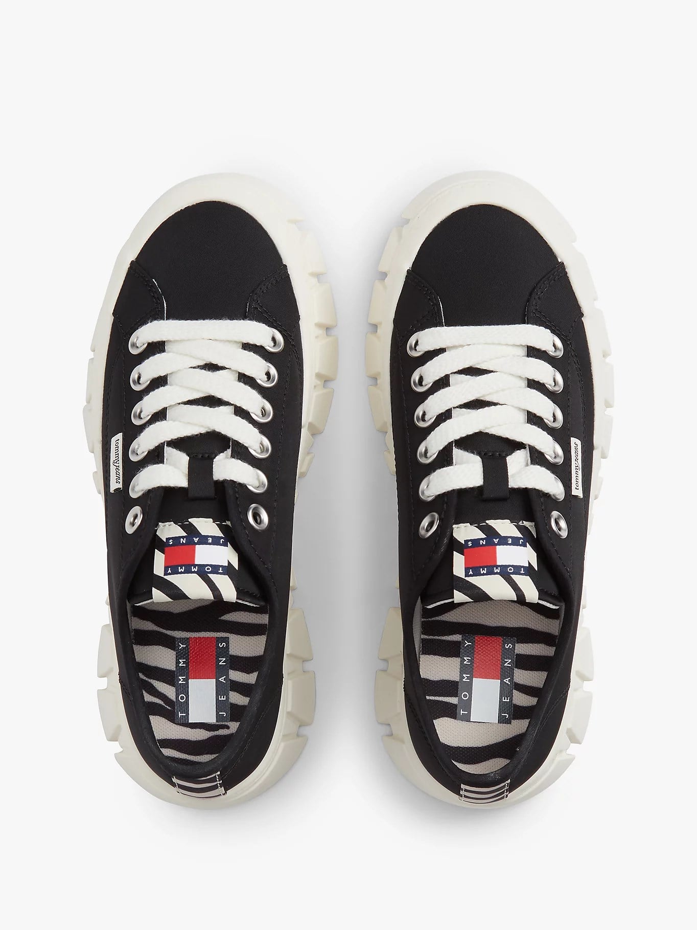 Tommy Hilfiger Tommy Hilfiger Kadın Platform Tabanlı Düşük Bilekli Desenli Siyah Sneaker EN0EN03070-BDS
